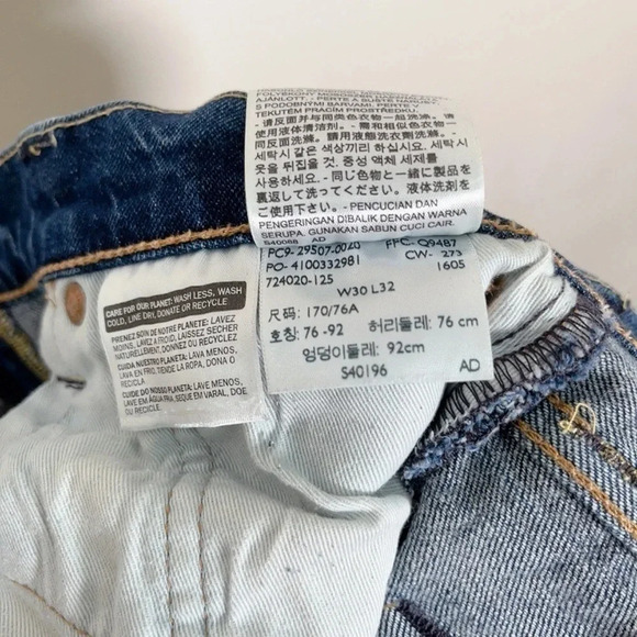 Levi's 502 Regular Taper Jeans - Picture 14 of 15